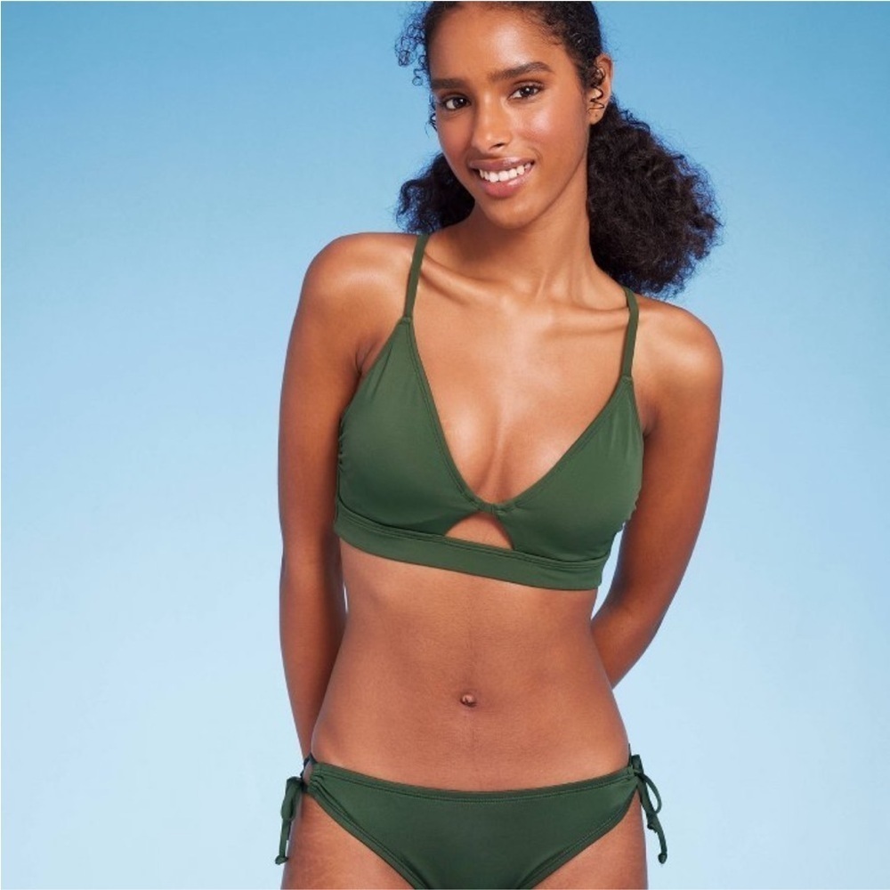 Women's Longline Keyhole Underwire
Bikini Top - Shade & Shore™ Dark Green new